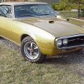 1967_Coronado_Gold_Pontiac_Firebird_400_Coupe.jpg