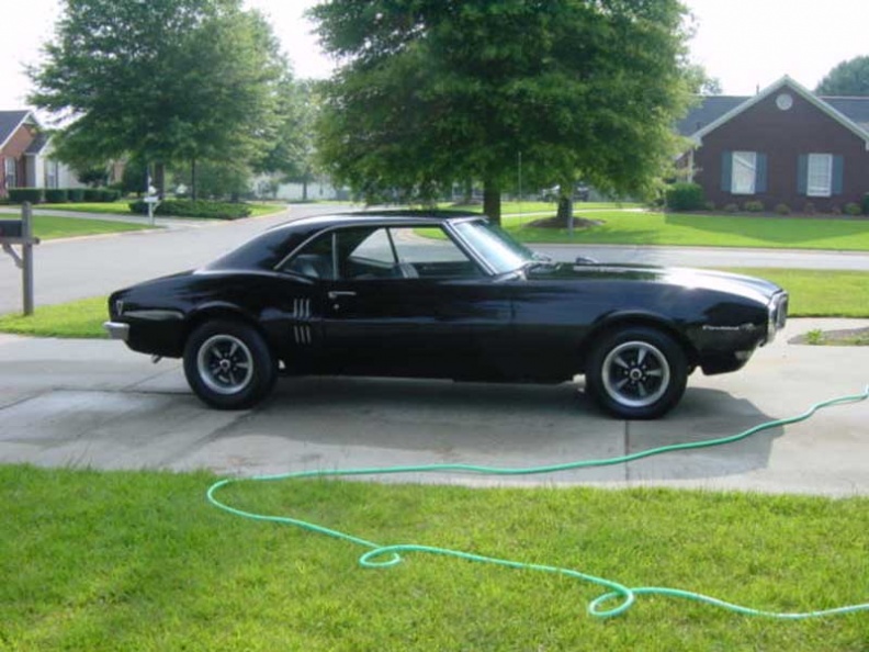 1968_Black_Pontiac_Firebird_OHC_6_Sprint_Coupe.jpg