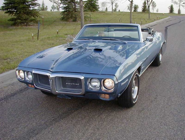 1969_Blue_Pontiac_Firebird_350_H_O_Convertible.jpg
