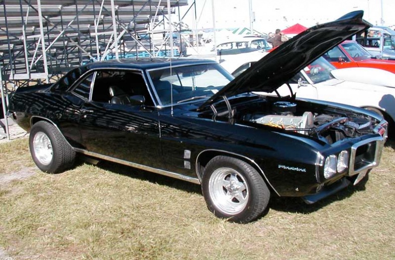 1969_Black_Pontiac_Firebird_OHC_6_Sprint_Coupe.jpg