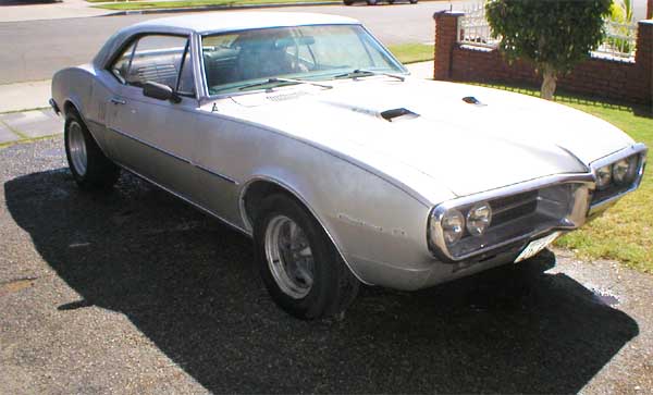 1967_Champagne_Silver_Pontiac_Firebird_400_Coupe.jpg