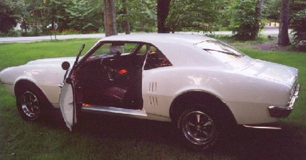 1967_White_Pontiac_Firebird_Modified_Coupe.jpg